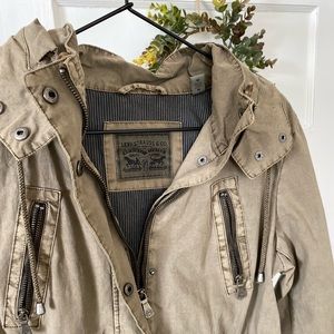 Women’s Levi Strauss green utility jacket (size medium)